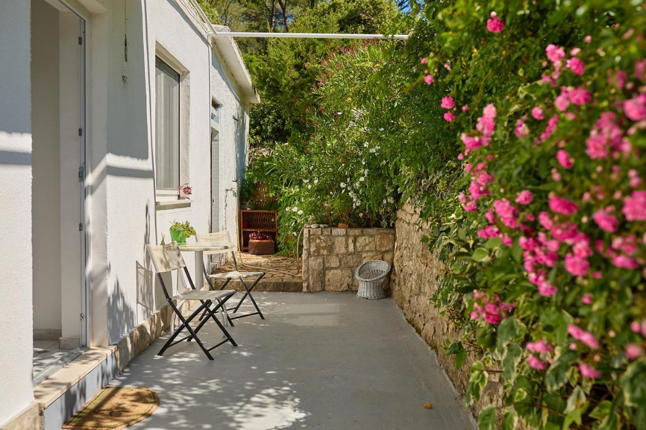 Studio Dolores-Apartment By The Sea Maranovići 外观 照片