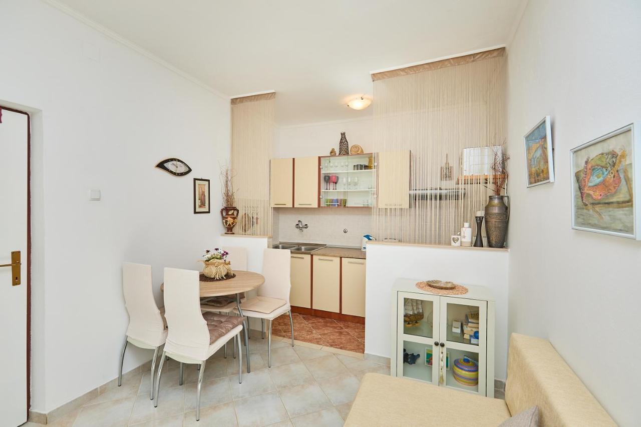 Studio Dolores-Apartment By The Sea Maranovići 外观 照片