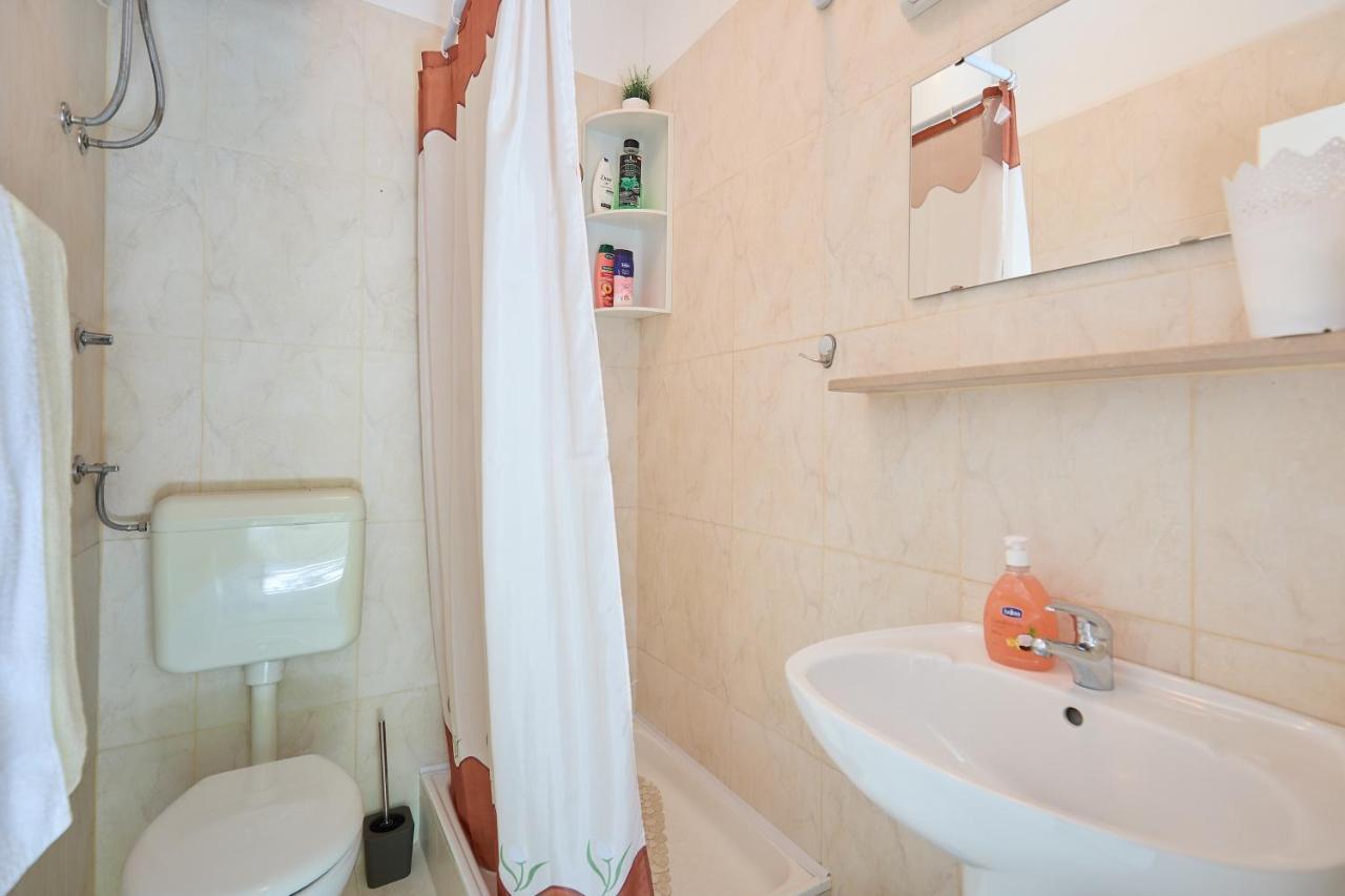Studio Dolores-Apartment By The Sea Maranovići 外观 照片